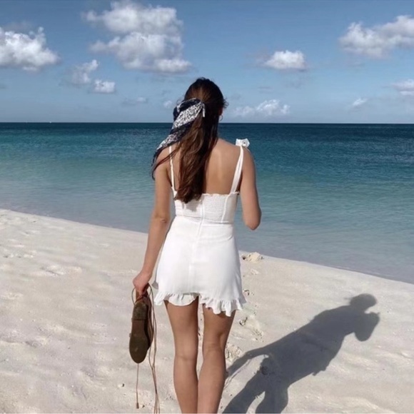 Reformation Christine Dress in Ivory size 4 - Picture 2 of 12